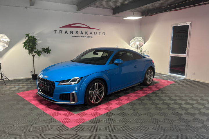 AUDI TT COUPE